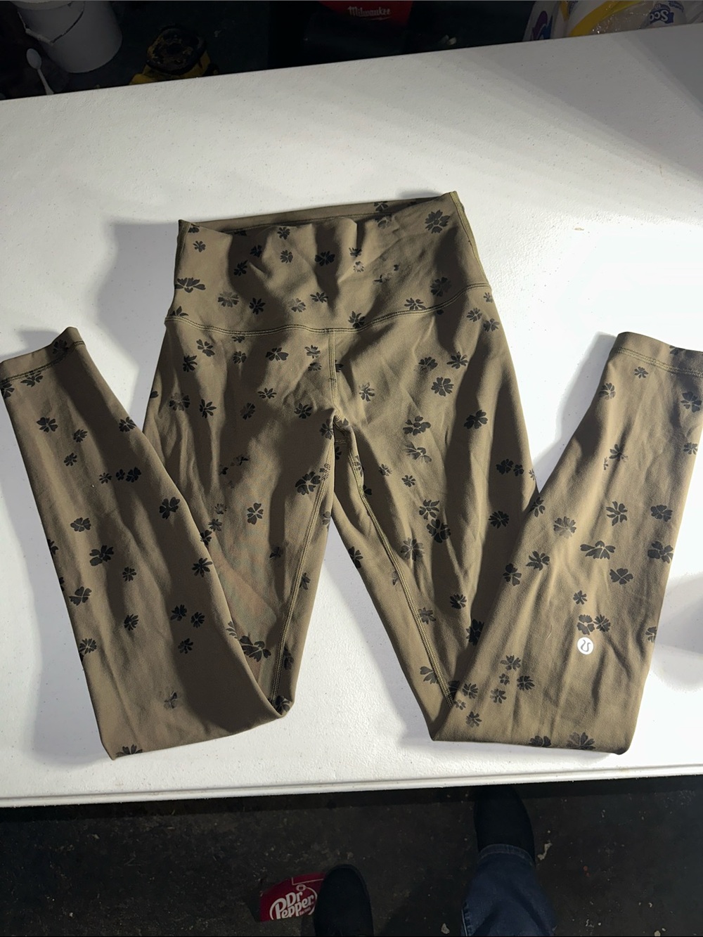 lululemon athletica Olive Green Floral women’s Leggings